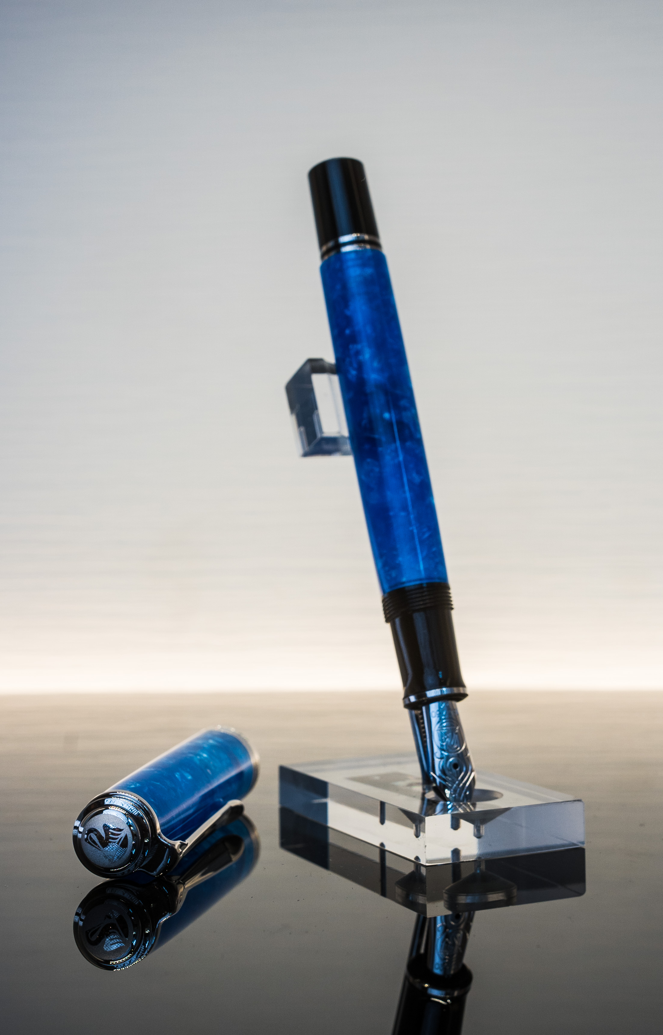 Pelikan M805 Vibrant Blue